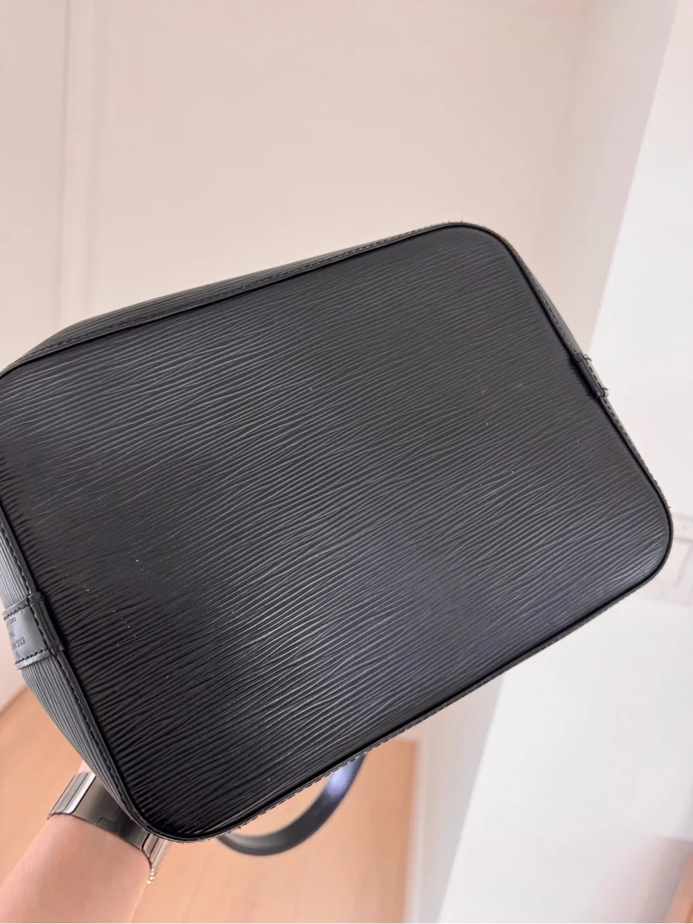 Louis Vuitton noir size
